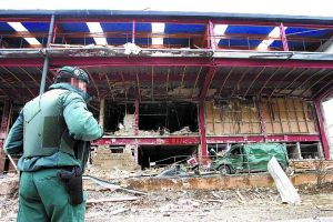 Atentado de la ETA contra La Nuba de Dancharinea el 15 de febrero de 2006
